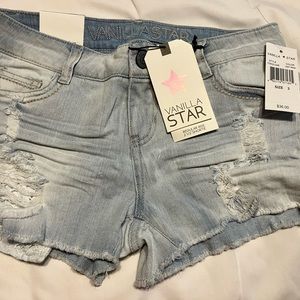 NWT size 3 Shortie blue Jean shorts by vanilla star…Juniors Teens